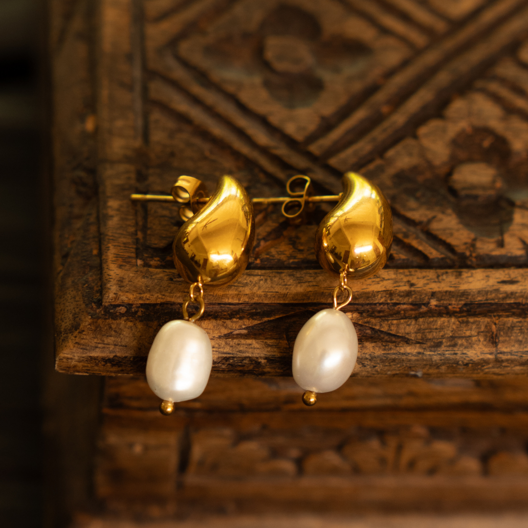 Teardrop Pearl Earrings