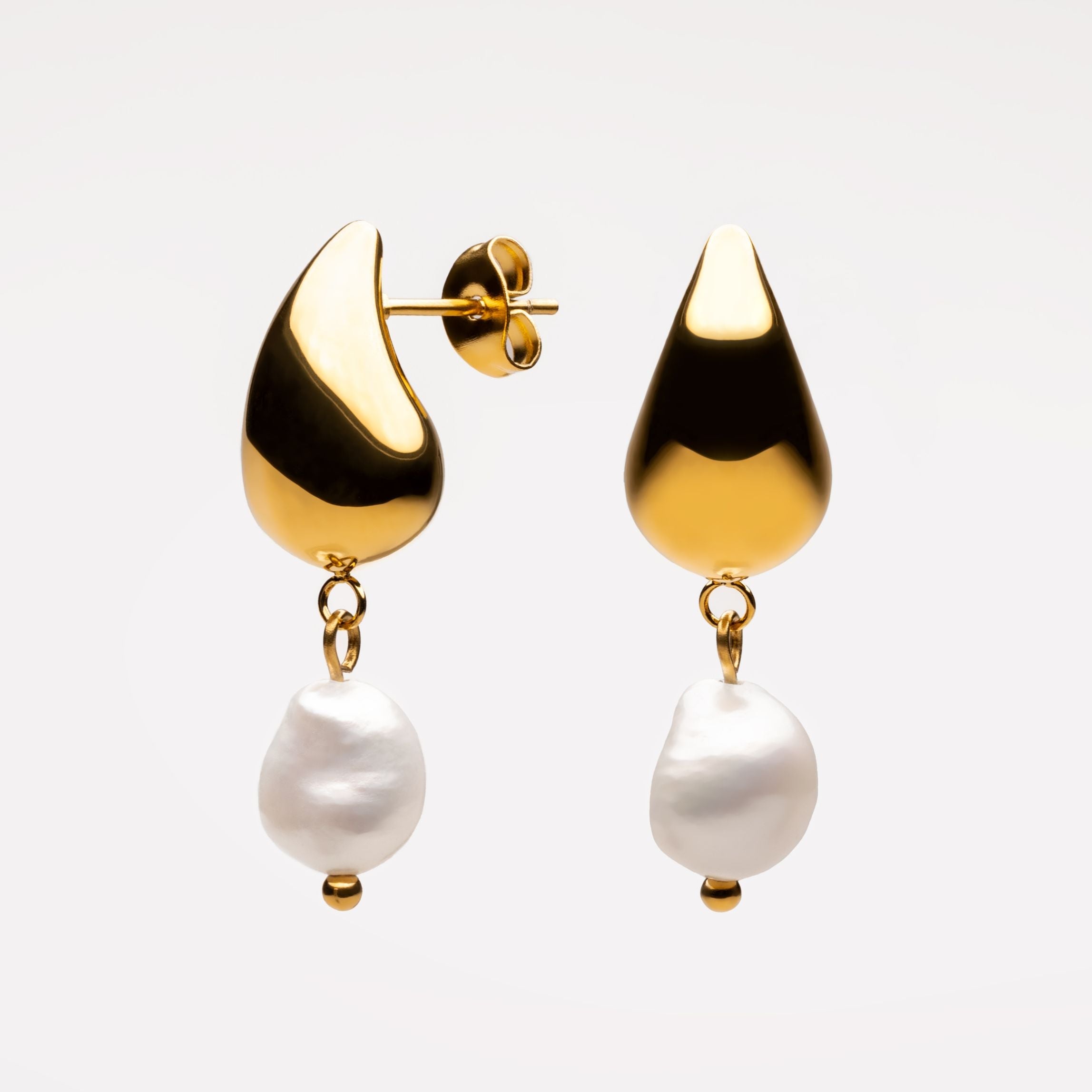 Teardrop Pearl Earrings