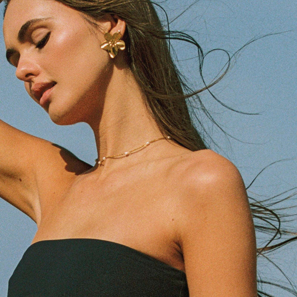 Dainty Gold Pearl Choker